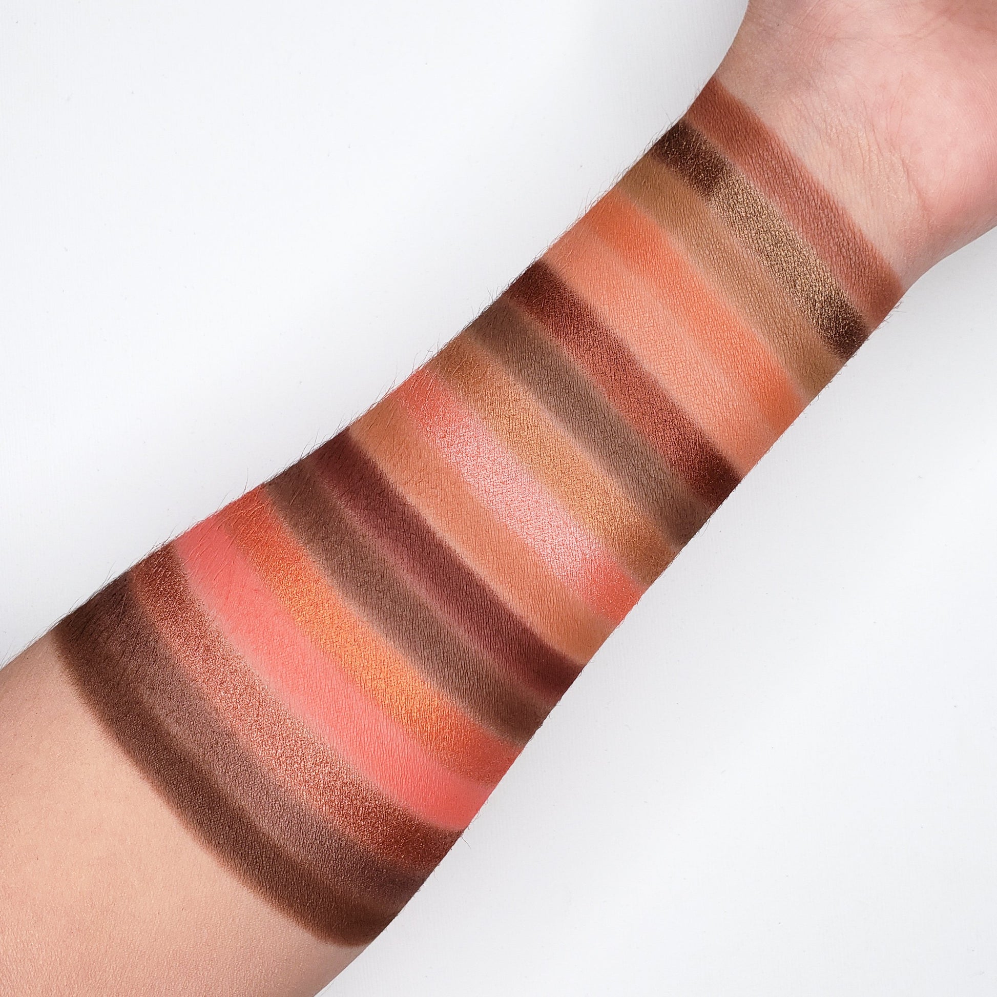 35 Color Rose Gold Eyeshadow Collection 35RG - Crown