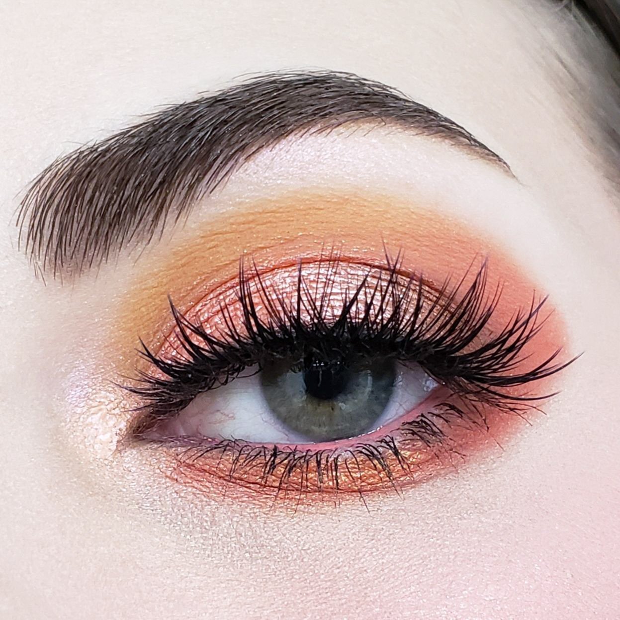 35 Color Rose Gold Eyeshadow Collection 35RG - Crown