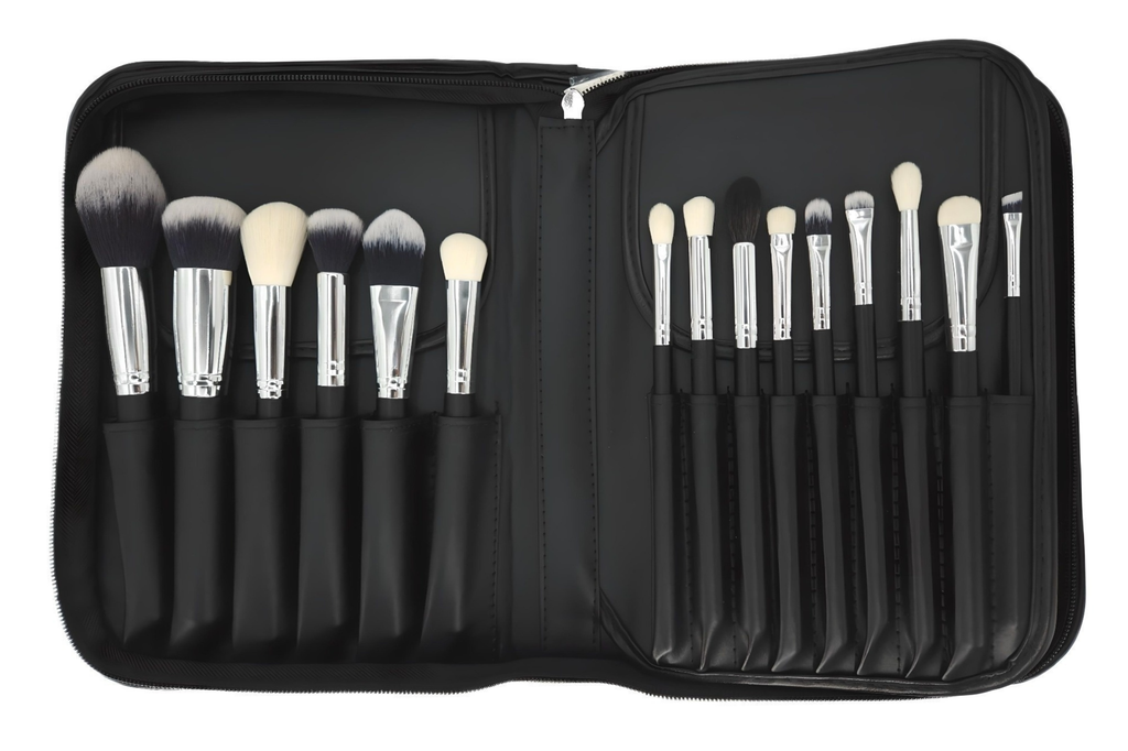 24 pc. Crown Pro Set w/ Book Case