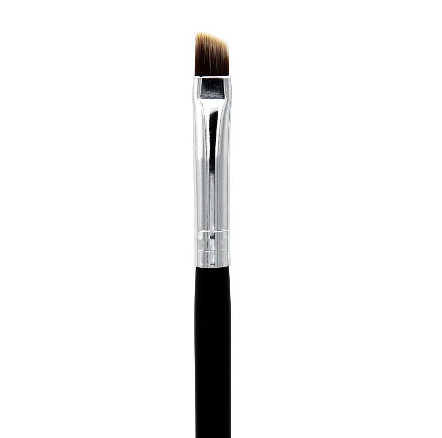 ANGLED EYELINER BRUSH N°206 Powder and cream eyeliner brush