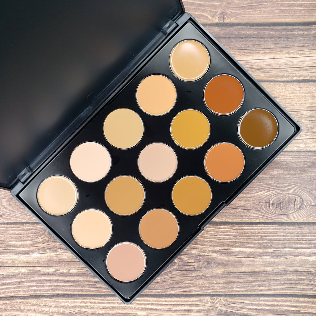 15 Color Creme Foundation/Contour Palette FND02 - Crown