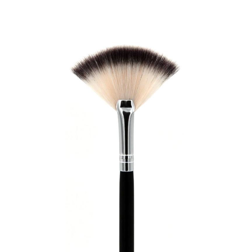 PL-SS017 Deluxe Soft Highlight Fan Brush - Crown